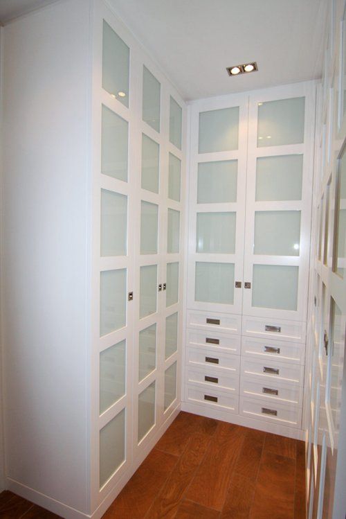 Armario vestidor puertas lacadas