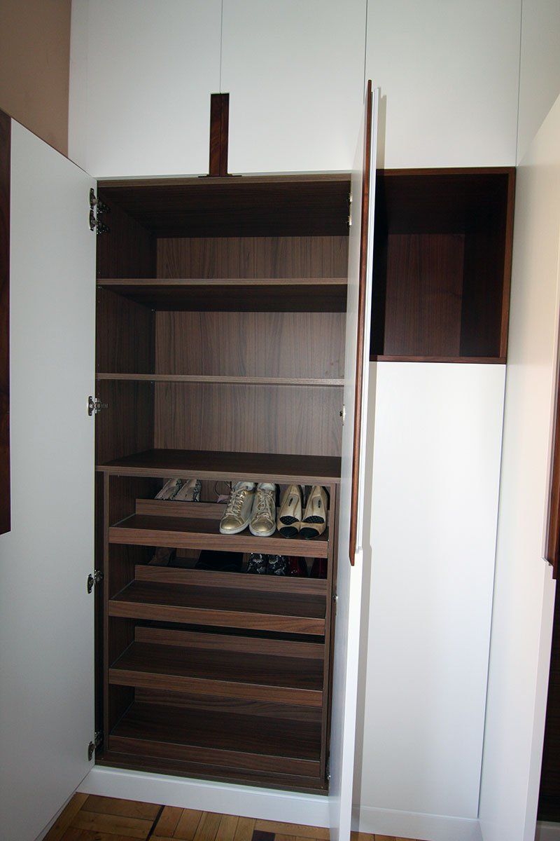 Armario hornacinas en Nogal