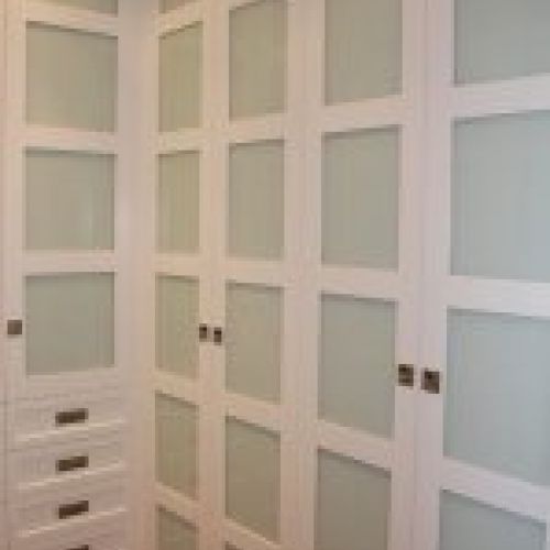 Armario vestidor puertas lacadas