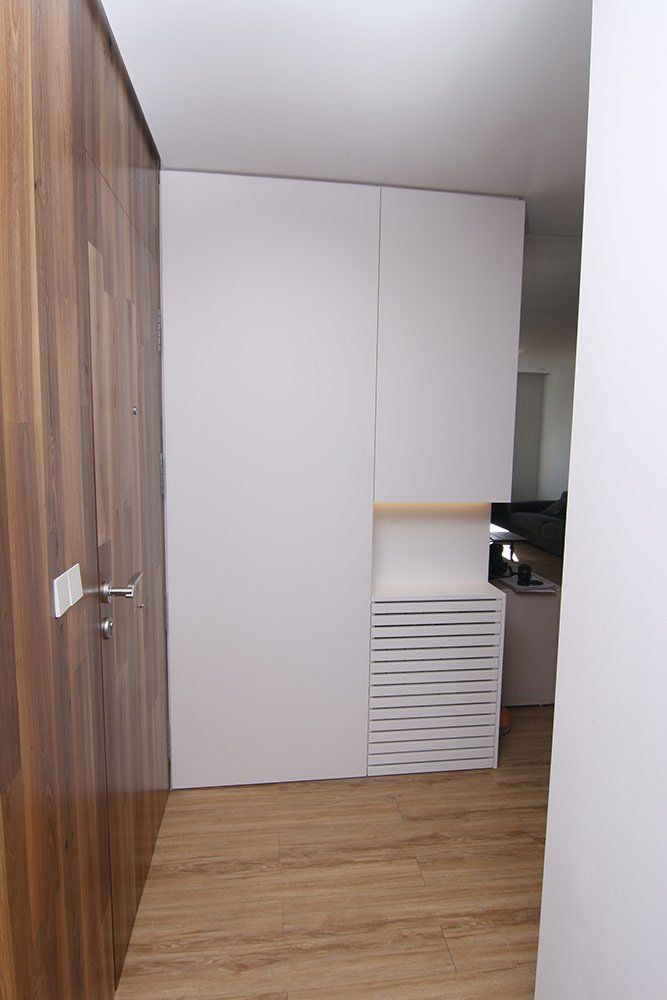 Panelado y frente con cubreradiador