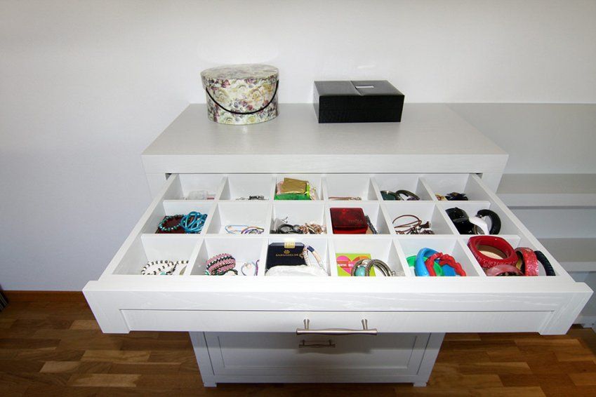 Mueble con cama abatible