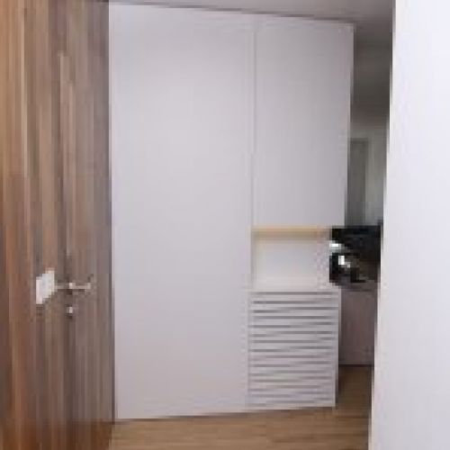 Panelado y frente con cubreradiador