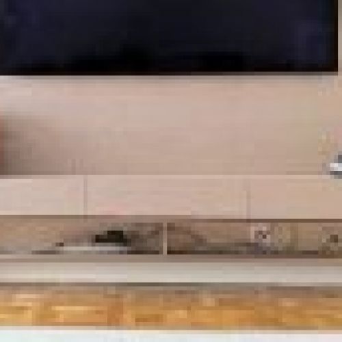 Mueble televisión en roble teñido de aceite