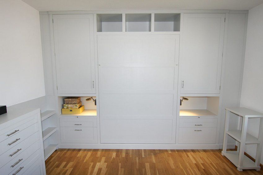 Mueble con cama abatible