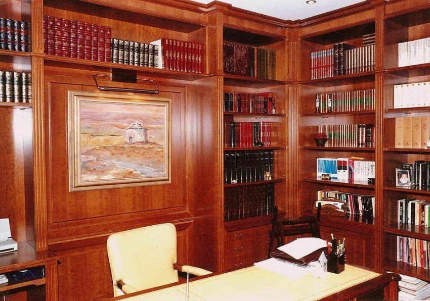 Libreria con embocadura