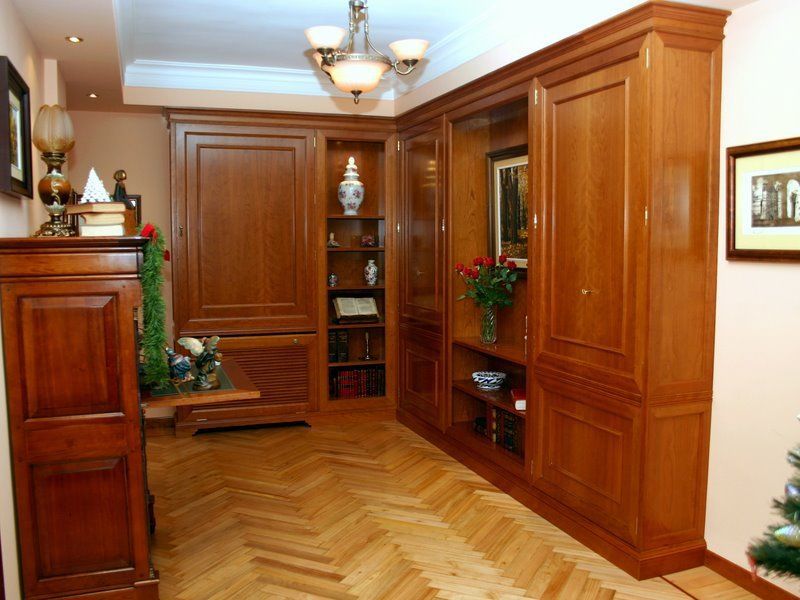 Armarios gabaneros y zapatero.