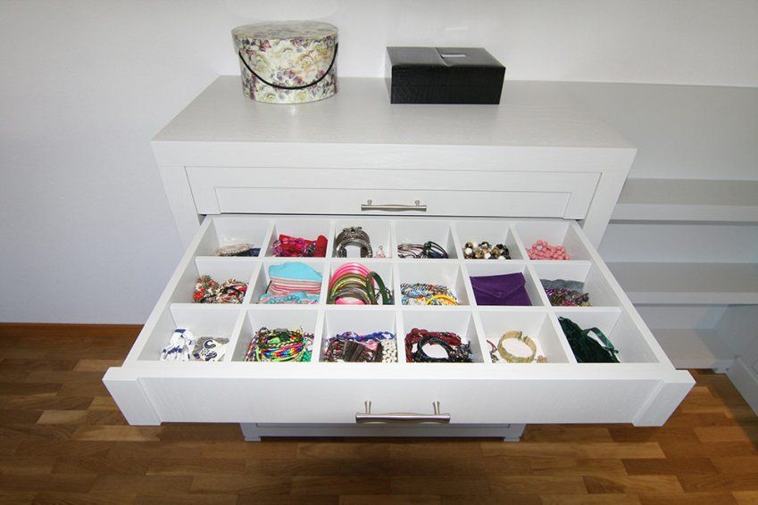Mueble con cama abatible