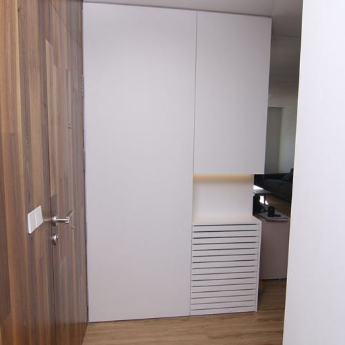 Panelado y frente con cubreradiador