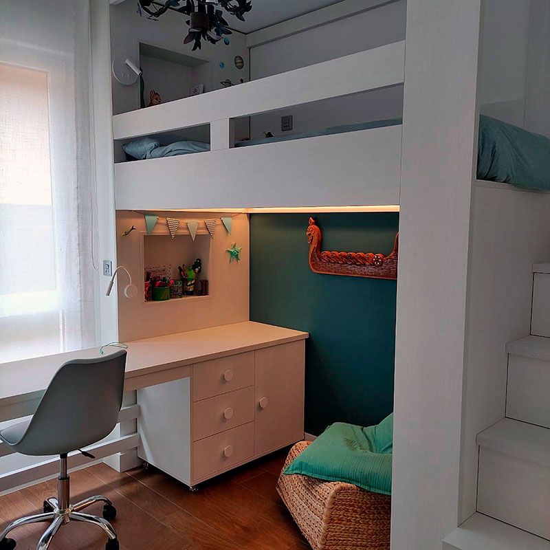 Litera de madera blanca