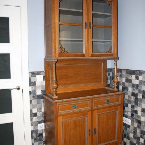 Locero en roble patinado